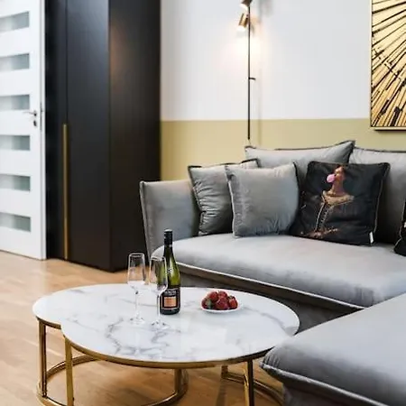 Horizon Apartments - Comfortable New Apartment Close To The Center Cracovia Esterno foto